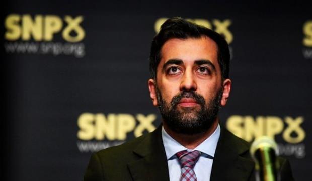 İskoçya'nın ilk Müslüman başbakanıydı: İstifaya hazırlanıyor