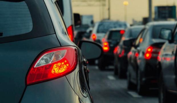 Aracı olanlar 1 Ocak 2026'da bu parayı ödeyecek: Ücreti 290 bin TL'yi buluyor!