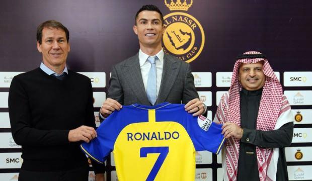 &Uuml;lkede herkes Ronaldo'yu konuşuyor! Bir lafı Garcia'nın sonu oldu