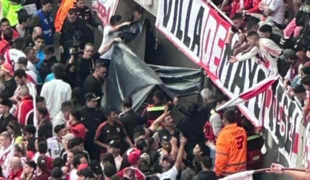 Arjantin'de acı olay! Tribünden düşen taraftar hayatını kaybetti
