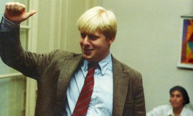 Yıl 1990... Boris Johnson'ın Daily Telegraph'ta muhabirken çekilmiş bir fotoğrafıı