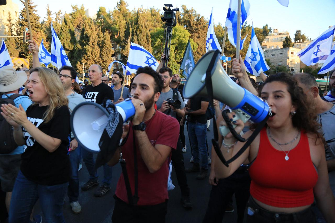 Netanyahu hükümetinin yargı düzenlemesi her gün protesto ediliyor.