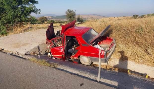 Balıkesir'de feci kaza! 2 ölü, 1 yaralı