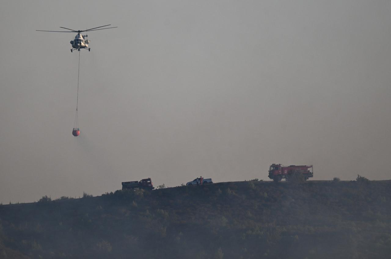 pHocu 1694910540 0933 - İzmir'de orman yangınına müdahale eden helikopter düştü