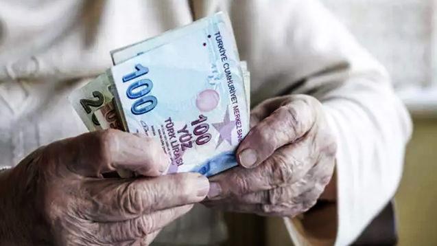 Cumhurbaşkanı Erdoğan'dan milyonlarca vatandaşı sevindiren emekli maaşı açıklaması