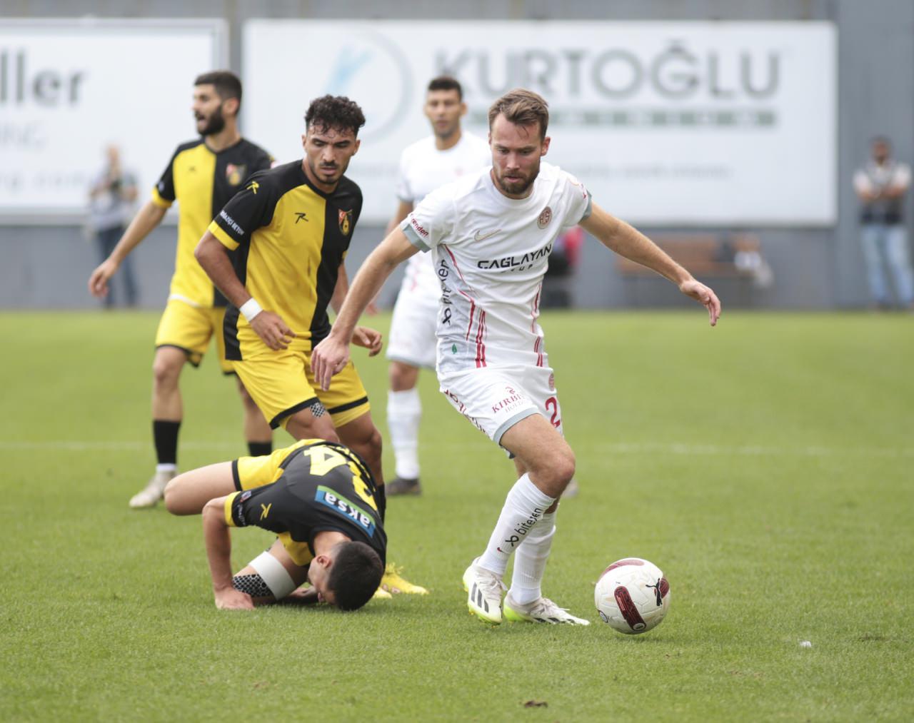 İstanbulspor 1-2 Bitexen Antalyaspor, Futbol