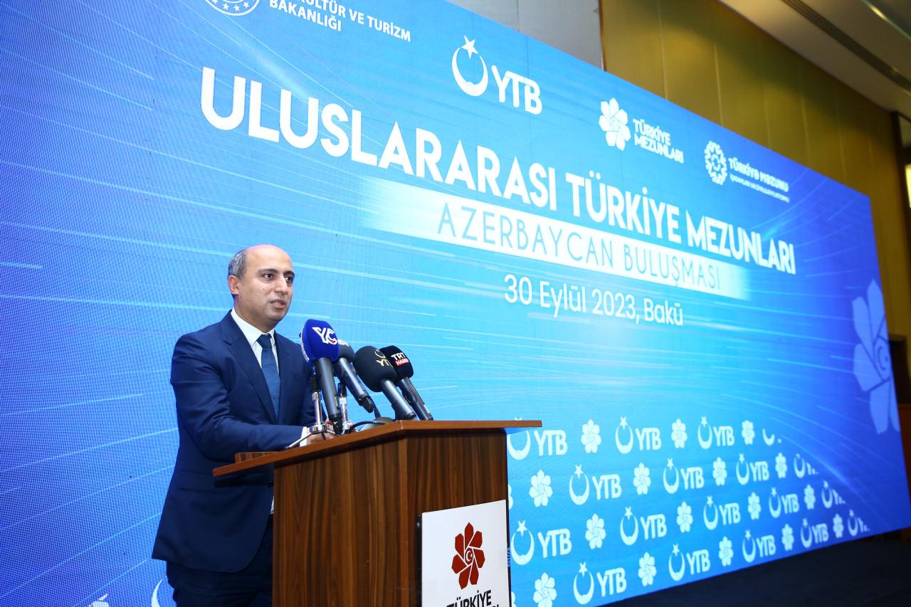 Azerbaycan Bilim ve Eğitim Bakanı Emin Amrullayev