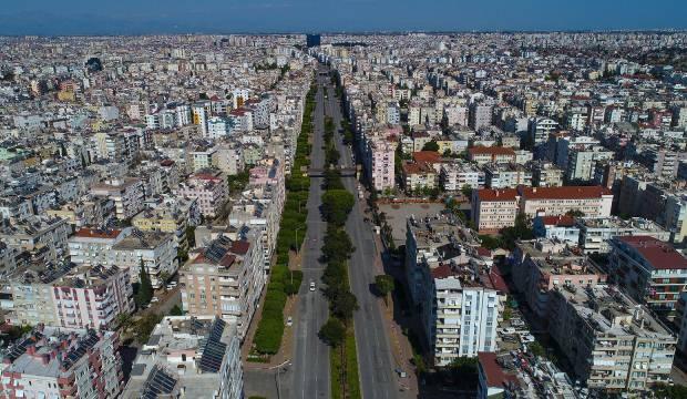 Antalya'da satılan 5 konuttan 1'ini yabancılar aldı