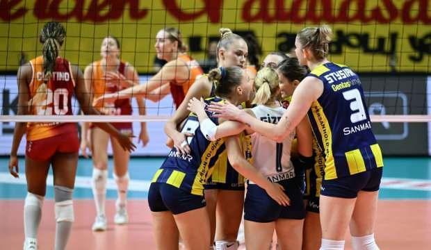 Fenerbahçe, voleybol derbisinde Galatasaray'ı mağlup etti