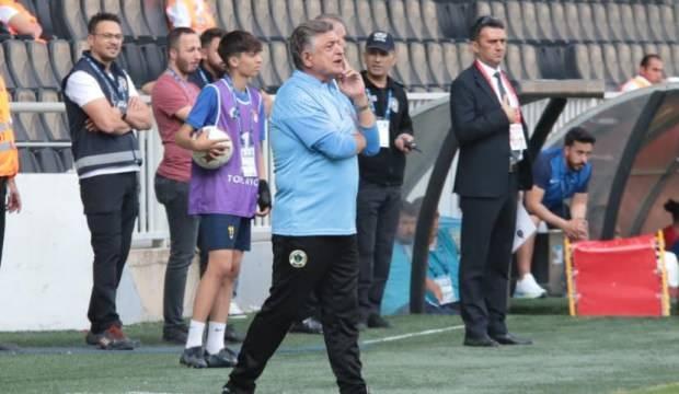Yılmaz Vural galibiyetle başladı