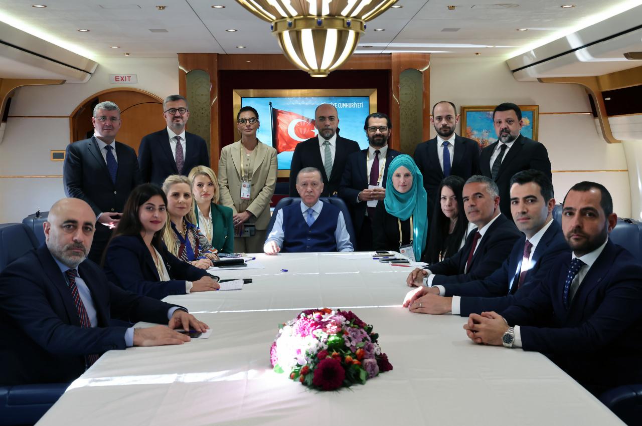 Cumhurbaşkanı Erdoğan(Katar ziyareti dönüşü)