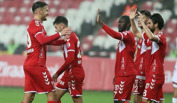 Samsunspor tur biletini zorlanmadan aldı