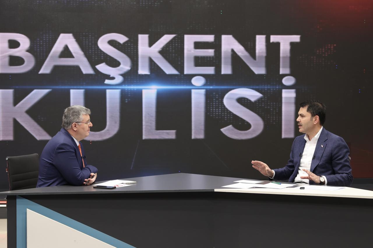 Murat Kurum Kanal 7'de Başkent Kulisi programında gündemi değerlendirirken...