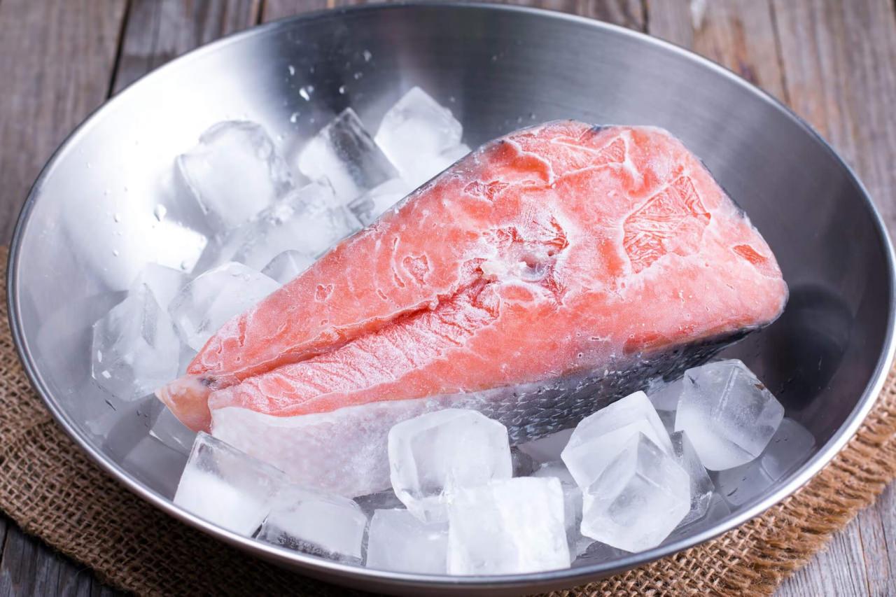 Dondurulmuş balık nasıl çözülür? Buzluktan çıkan balığı çözdürmenin en kolay yöntemi