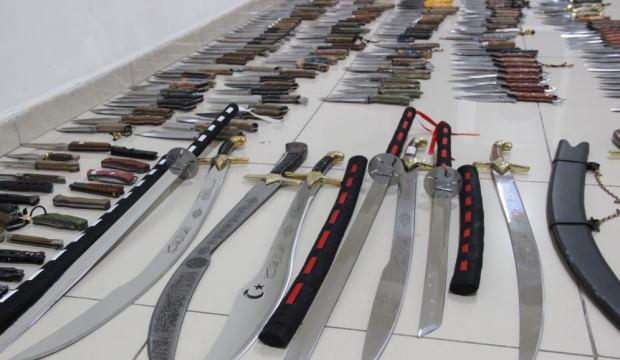 Karaman'da operasyon: Yüzlerce kesici alet ele geçirildi