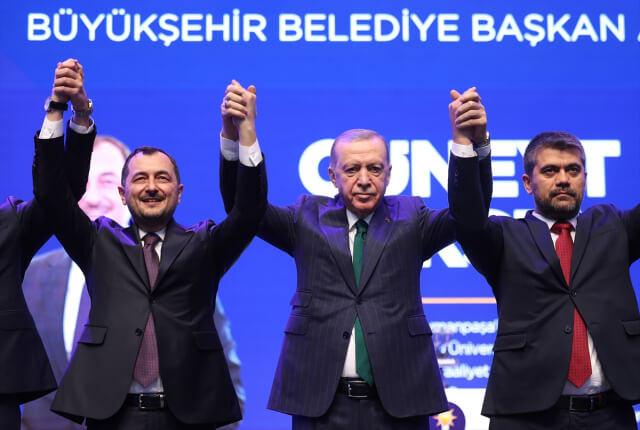 AK Parti Tekirdağ Büyükşehir Belediye Başkan Adayı Cüneyt Yüksel kimdir ve aslen nerelidir?