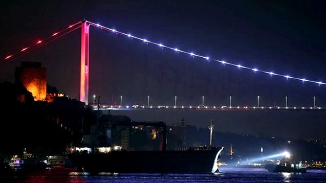 Çift yönlü durdurulmuştu! İstanbul Boğazı gemi trafiğine açıldı