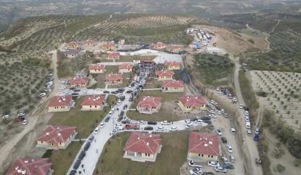 11 ilde deprem konutları sahiplerine teslim ediliyor! 75 bin konut 1 yılda hazırlandı...