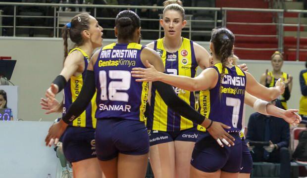 Fenerbah&ccedil;e derbide Galatasaray'ı devirdi!
