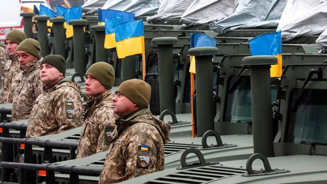 Ukrayna'dan son dakika ordu yönetimi kararı! Tek tek görevden alındılar