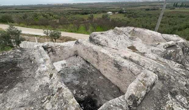 Pes dedirten olay: 2 bin yıllık mezarı asitle eritmeye çalıştılar