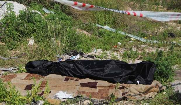 Yol kenarında kadın cesedi bulundu