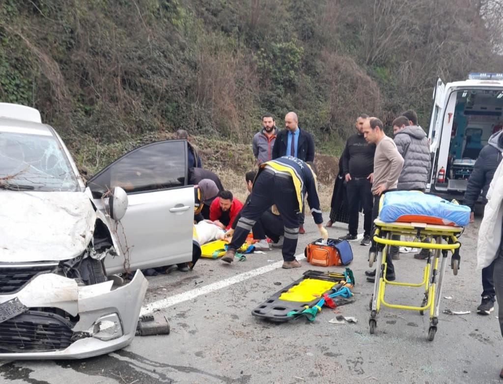 Rize'de trafik kazası: Yaralılar var!