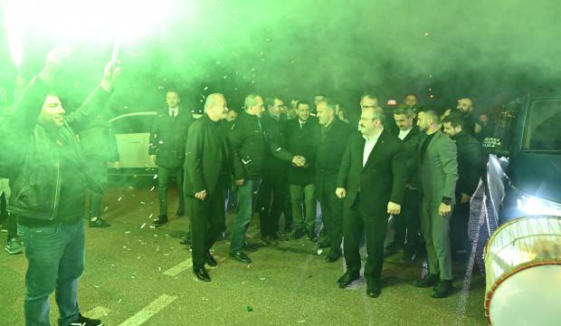 Başkan Aktaş Soğanlı'da yüzlerce vatandaş tarafından karşılandı