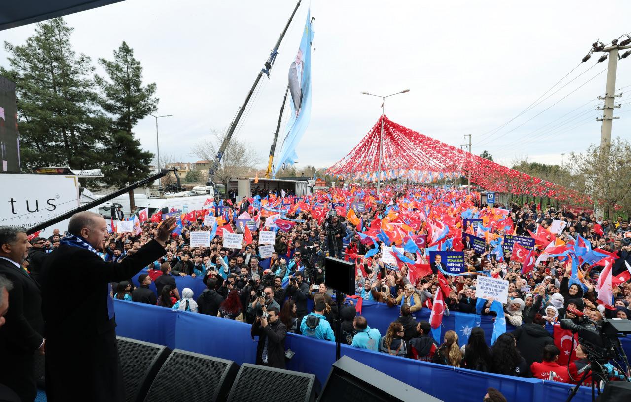 Cumhurbaşkanı Erdoğan Diyarbakır'da konuştu: Kürt kardeşlerim yok sayılmayı hak etmiyor