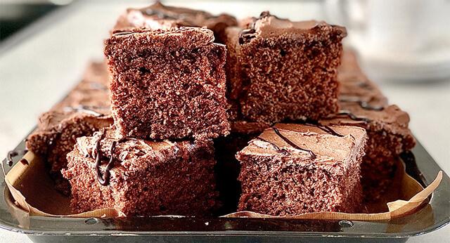 Çikolatalı tepsi keki tarifi, nasıl yapılır? Bir daha çikolatalı pasta yapmayacaksınız...