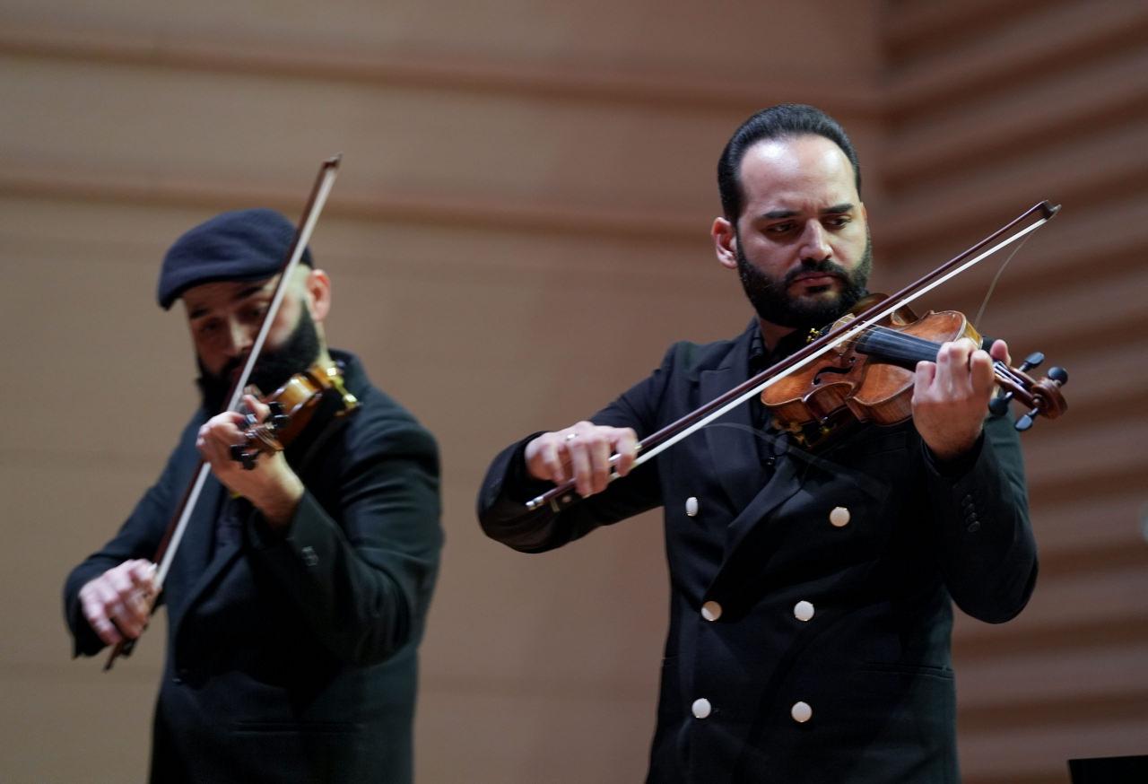 Janoska Ensemble Ankara’da konser verdi: Katibim ile gönülleri fethetti