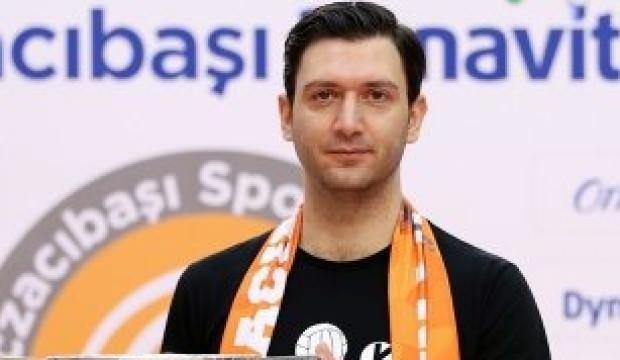 Eczacıbaşı Dynavit, 'şampiyon' hocasını bırakmadı