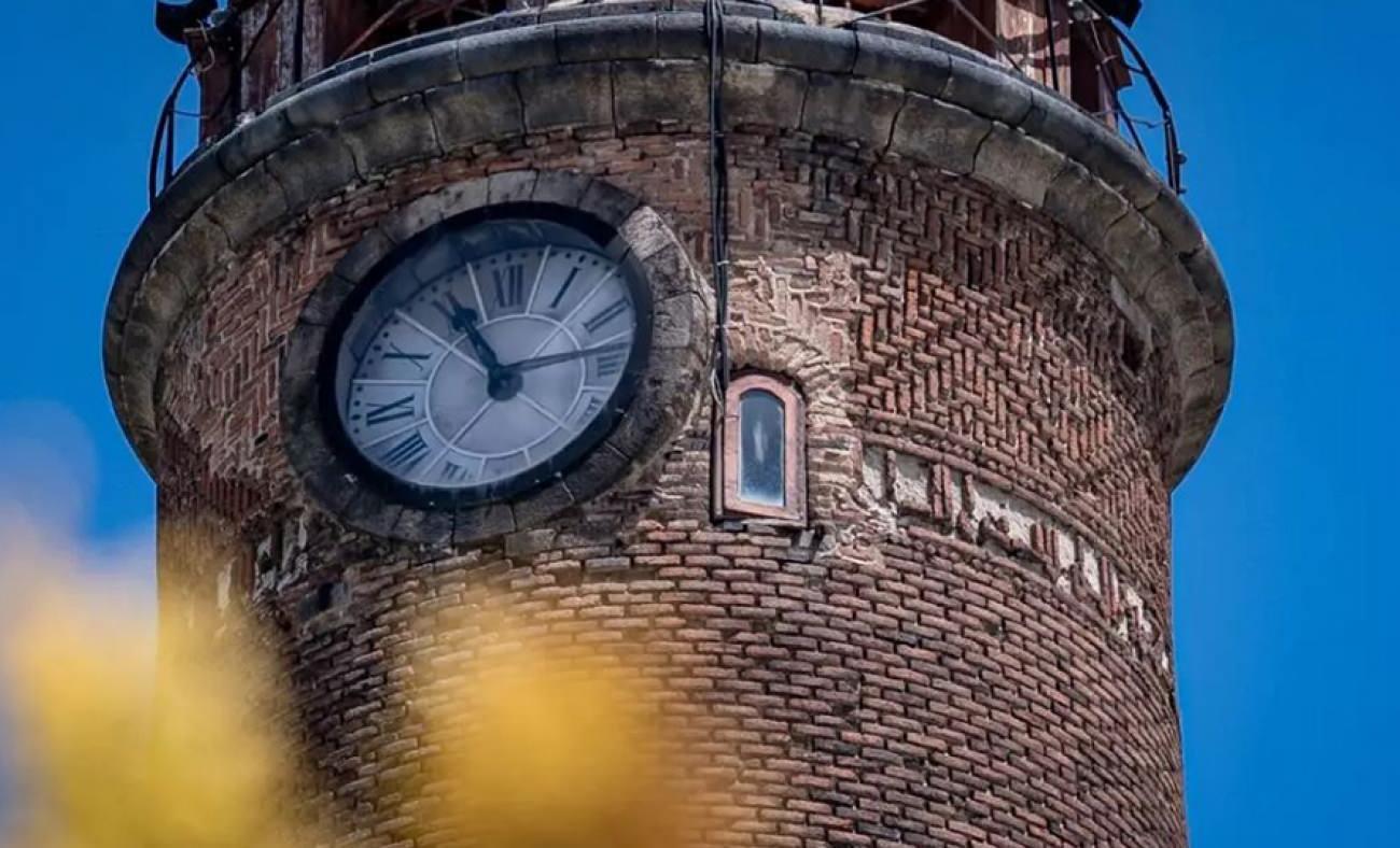 Tepsi minarenin saati 143 yıldır zamana direniyor!