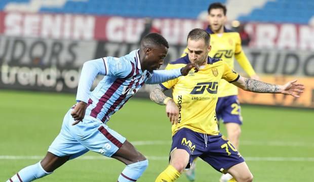 Trabzonspor'da ayrılık! Yıldız isim veda etti