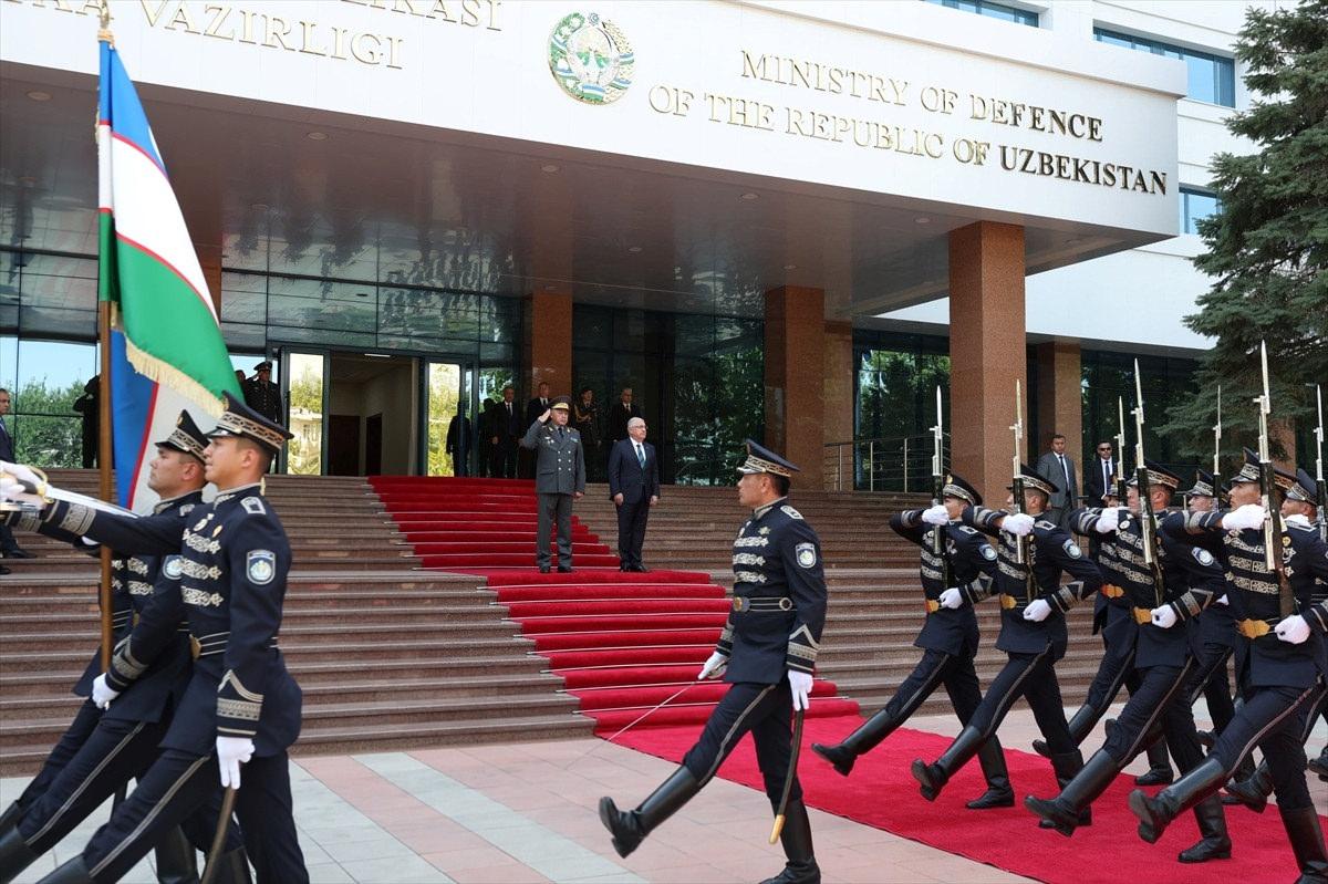 Milli Savunma Bakanı Güler, Özbek mevkidaşı Korgeneral Kurbanov ile görüşmüştü.