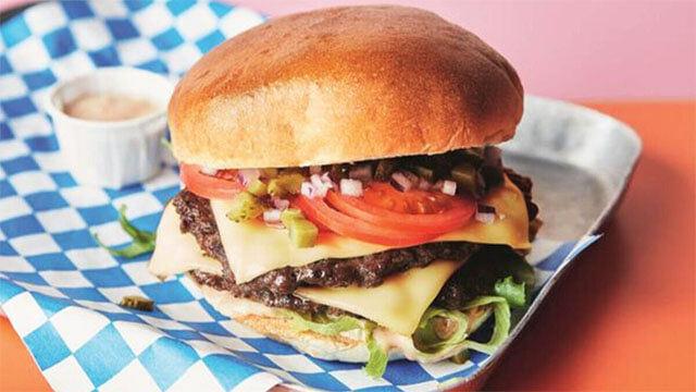 Airfryer peynirli hamburger tarifi: 10 dakikada yeni nesil lezzet!