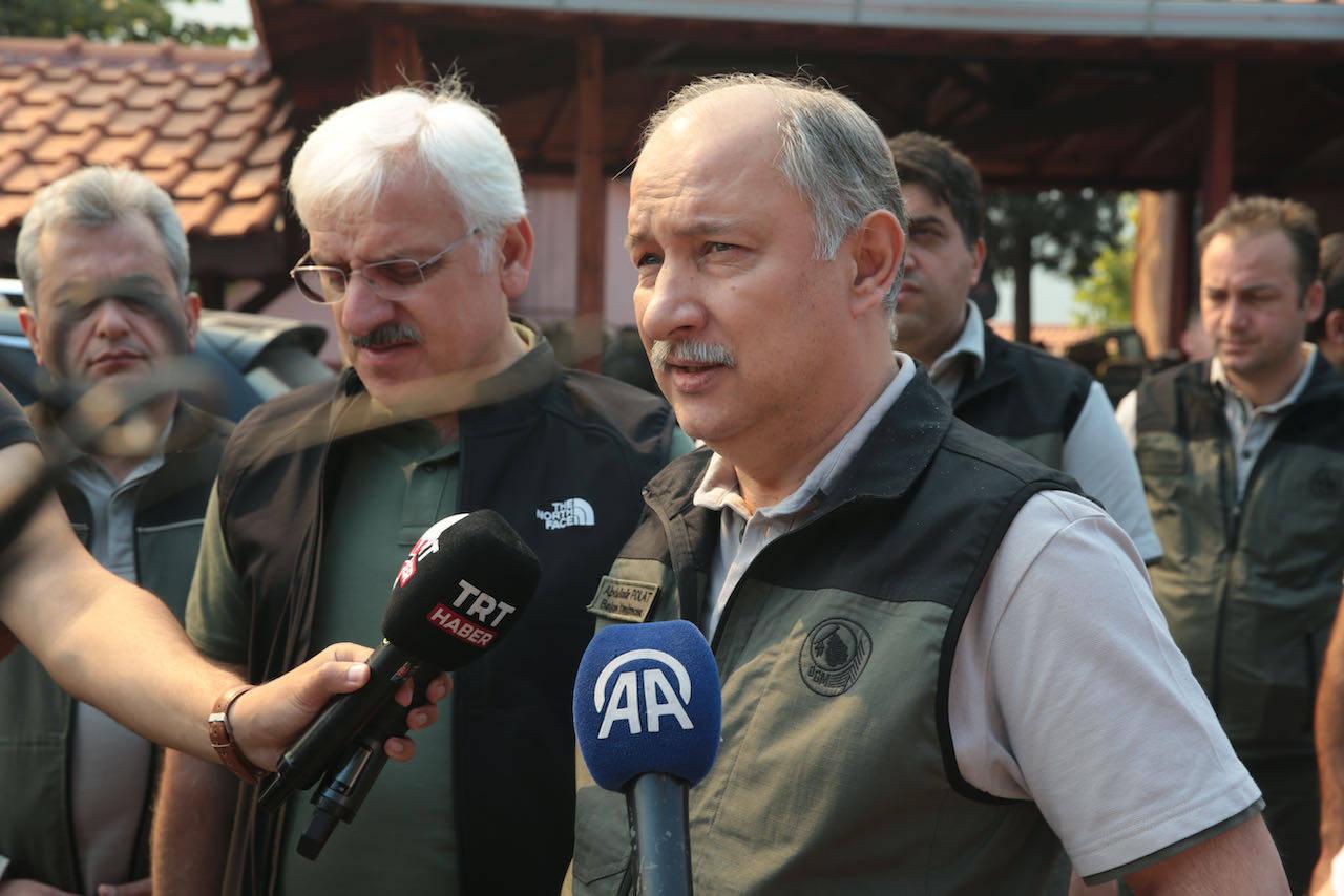 Tarım ve Orman Bakan Yardımcısı Abdulkadir Polat (sağda) ile Bolu Valisi Erkan Kılıç (solda)