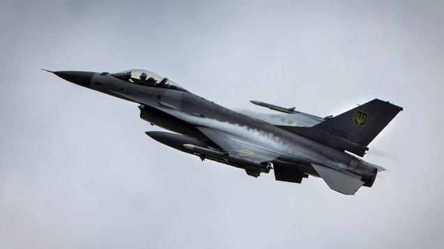 Ukrayna son dakika duyurdu! ABD yapımı F-16 savaş uçağı düştü