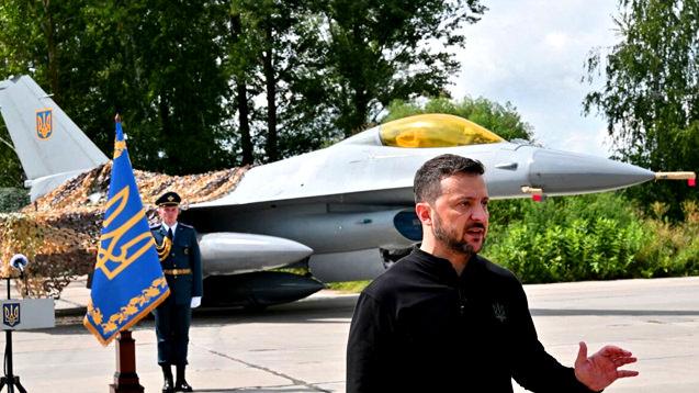 Rusya, F-16 düşürmüştü! Zelenskiy, orduya neşteri vurdu! Kararname çıkarıldı