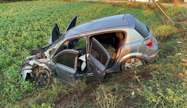 Afyonkarahisar'da ambulans ve otomobil çarpıştı: 1 ölü, 4 yaralı