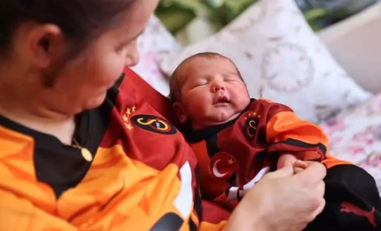 Fanatik Galatasaraylı çiftin çocuklarına koyduğu isim 'yok artık' dedirtti!