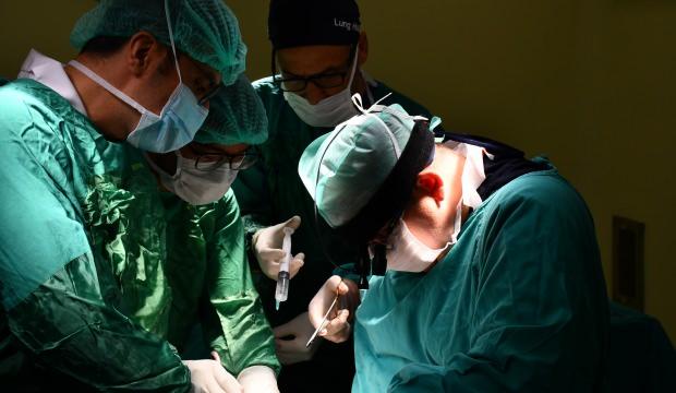 Dünya tıp tarihine geçecek o operasyon ikinci kez yapıldı