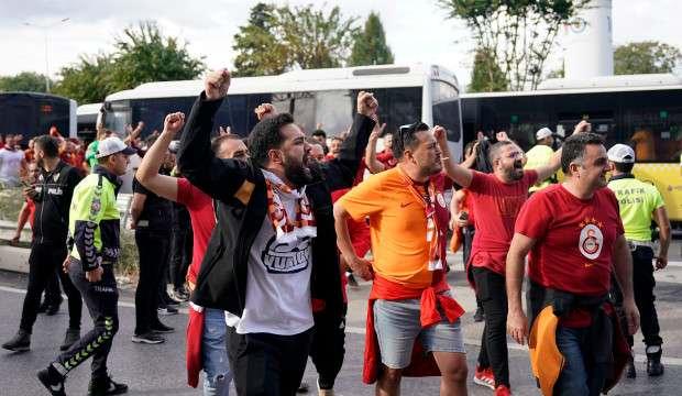 Galatasaray taraftarları Ülker Stadı'nda!