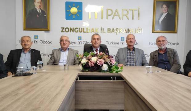 İYİ Parti'de toplu istifa!
