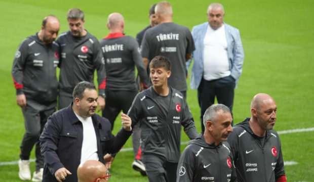 Türkiye ve Karadağ, 19 Mayıs Stadyumu'nda maça hazırlandı