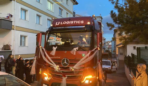 Yok böyle düğün! Kadın tır şoförü, ekmek teknesini gelin arabası yaptı