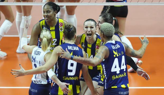 Fenerbahçe, Galatasaray'ı set vermeden devirdi