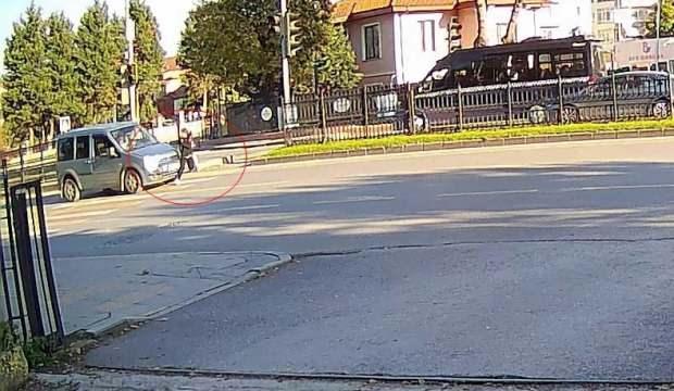 Sakarya'da yaya geçidinde feci kaza! 11 yaşındaki çocuk hayatını kaybetti