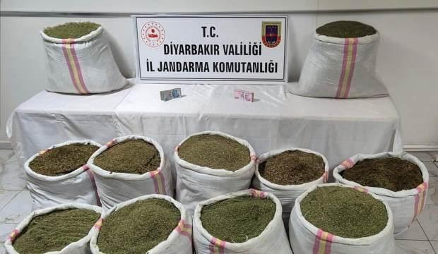 Diyarbakır'da ele geçirildi: 320 kilo...