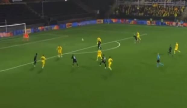 Karabağlı Bayramov'dan Puskas'lık gol!